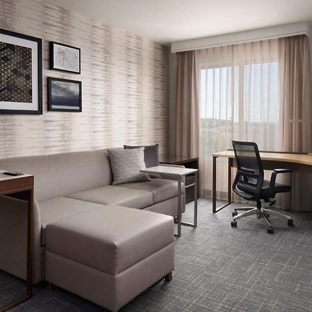 Residence Inn By Marriott Austin Lake Austin/River Place Four Points Exterior photo