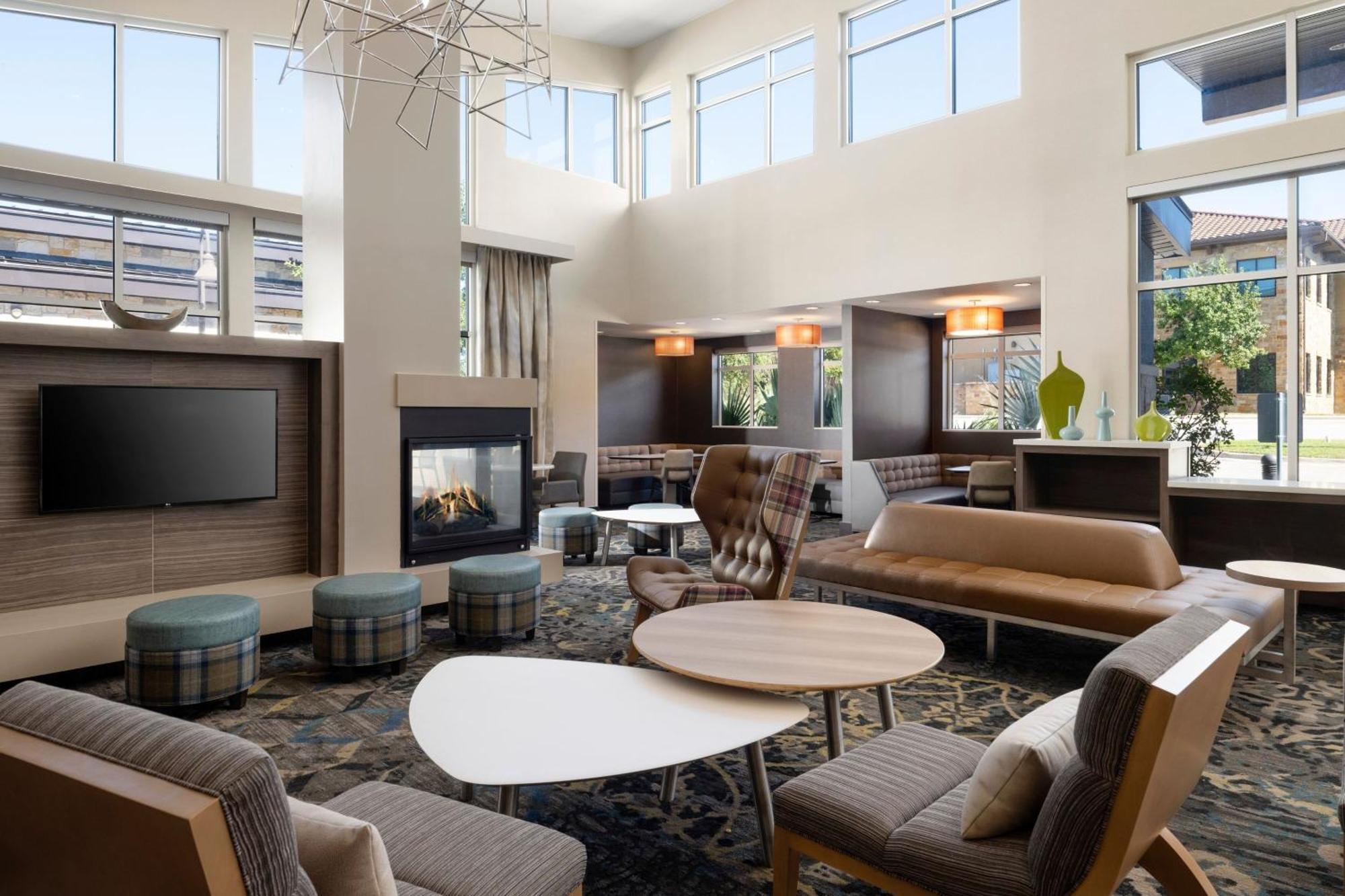 Residence Inn By Marriott Austin Lake Austin/River Place Four Points Exterior photo