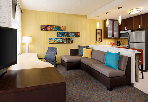 Residence Inn By Marriott Austin Lake Austin/River Place Four Points Exterior photo
